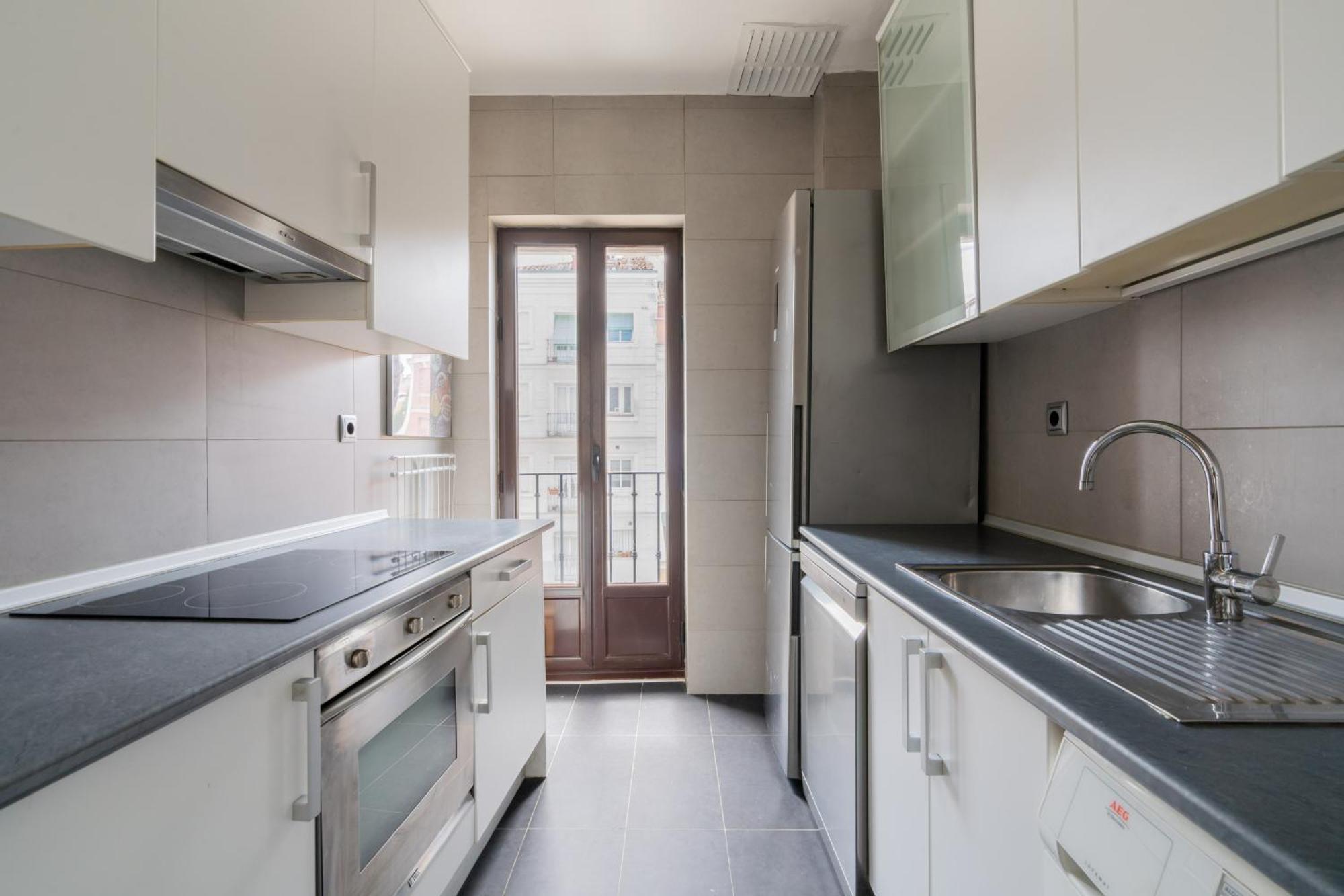 Apartamento Exterior En Lavapies Alquiler Temporal Madrid Ngoại thất bức ảnh